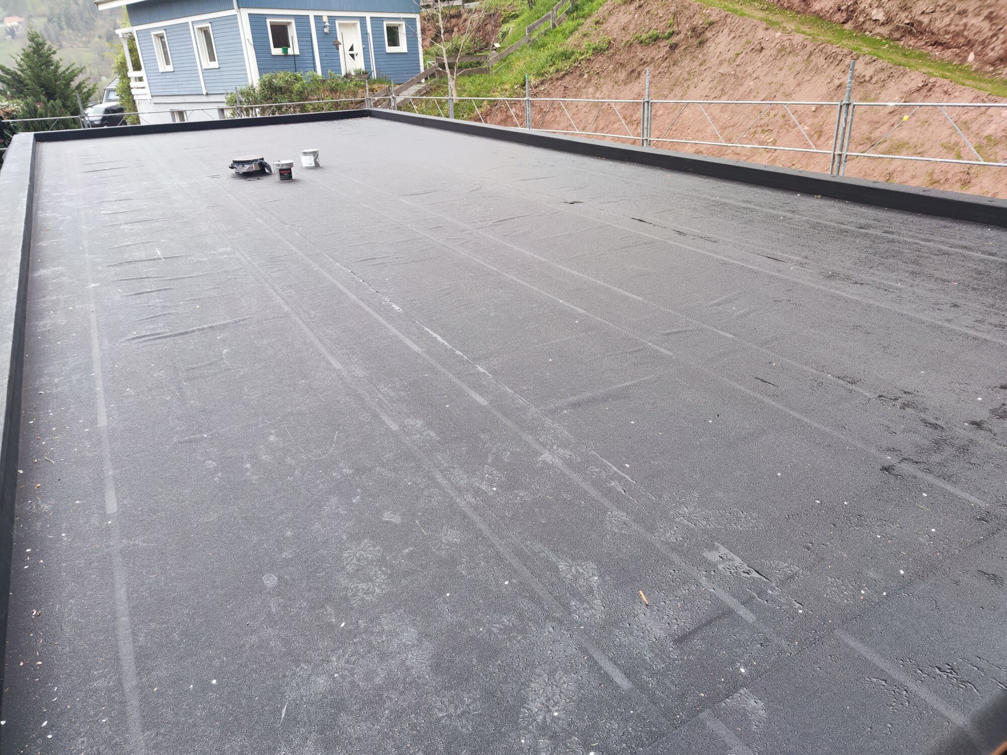 Faut-il retirer l&rsquo;ancien rev&ecirc;tement avant de poser une nouvelle membrane EPDM ? Wittenheim